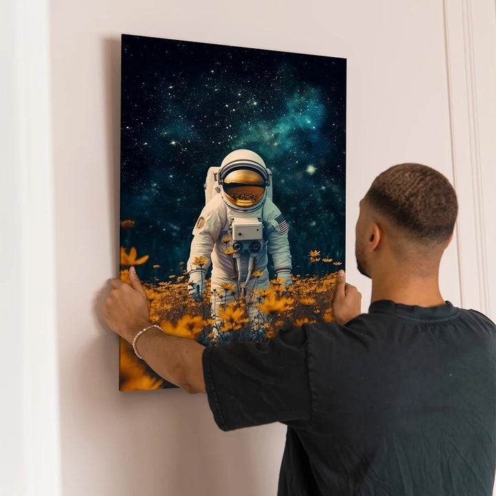 Astronaut's Blossoming Connection - Motivinci